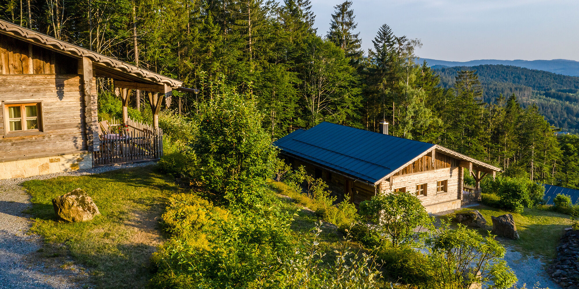 Bergdorf Hüttenhof mit Luxuschalets im Bayerischen Wald