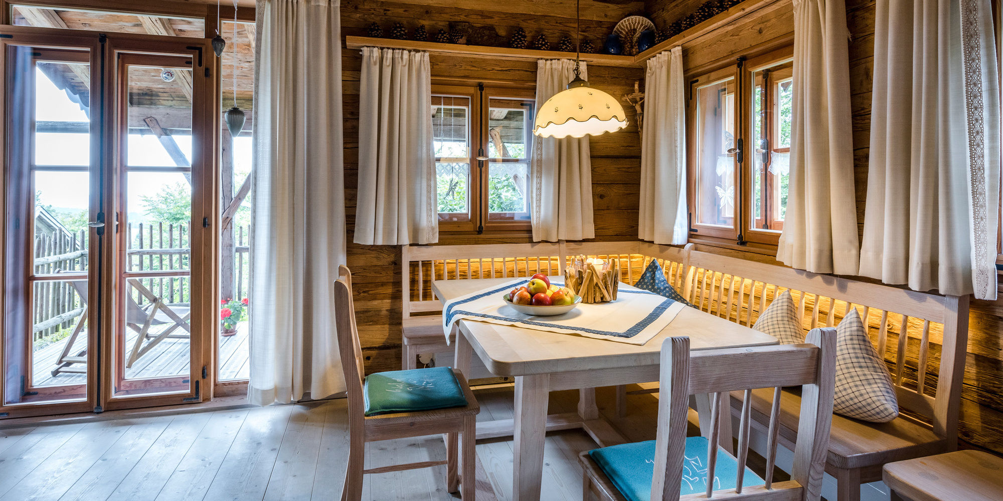Hüttenchalet im Almdorf Bergdorf Hüttenhof