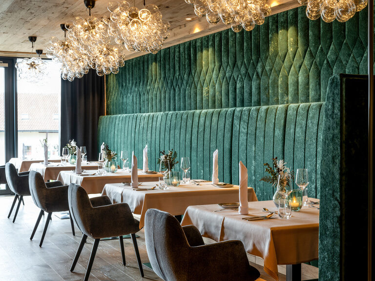 Genießen Sie kulinarische Highlights in unserem Restaurant mit regionalen und internationalen Köstlichkeiten - Ihr 4 Sterne Hotel Bayerischer Wald